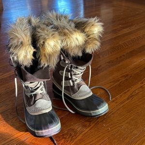 Sorel Joan of Arctic winter boots